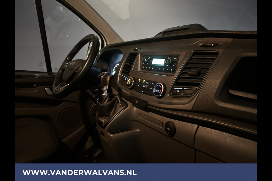 Ford Transit Custom 2.0 TDCI 130 pk L2H1 Euro6 Airco | Cruisecontrol | LED | Verwarmde voorruit | Parkeersensoren, Bijrijdersbank, 2800kg Trekvermogen