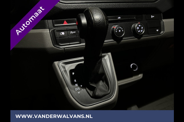 Volkswagen Crafter 2.0 TDI 141pk Automaat L3H2 L2H1 Euro6 Airco | Camera | Apple Carplay | 3000kg Trekhaak | Navigatie Android Auto, Bijrijdersbank