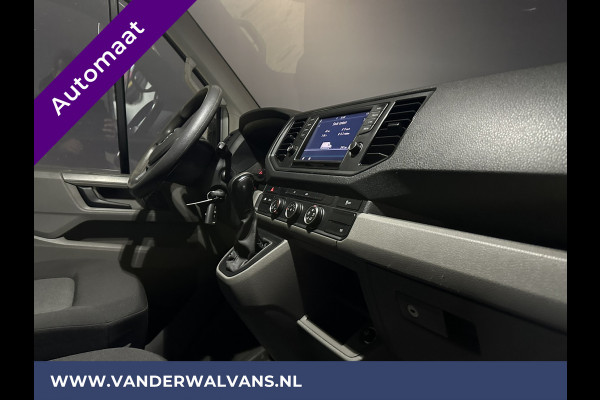 Volkswagen Crafter 2.0 TDI 141pk Automaat L3H2 L2H1 Euro6 Airco | Camera | Apple Carplay | 3000kg Trekhaak | Navigatie Android Auto, Bijrijdersbank