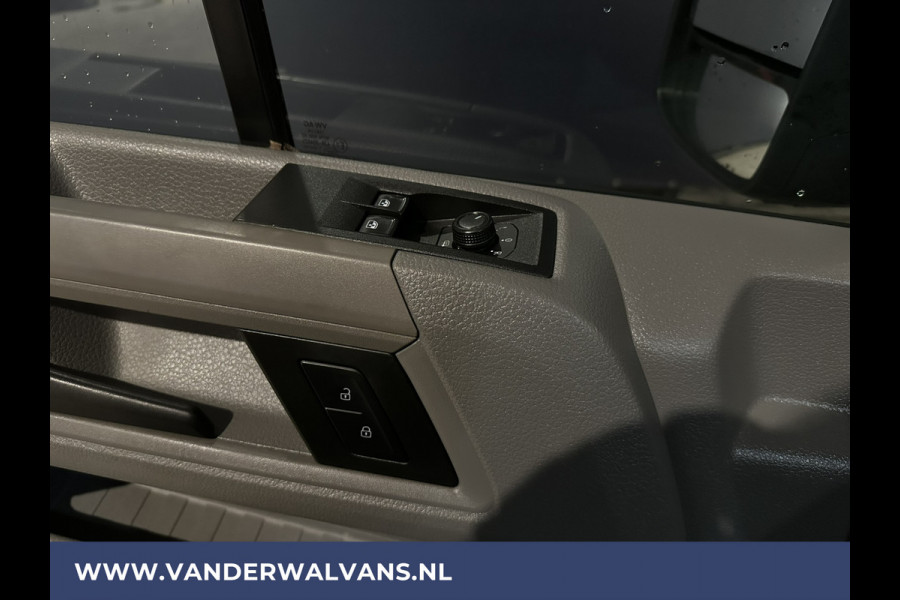 Volkswagen Crafter 2.0 TDI 141pk L4H3 L3H2 Euro6 Airco | 2x zijdeur | Camera | Apple Carplay | Android Auto, Parkeersensoren, Bijrijdersbank