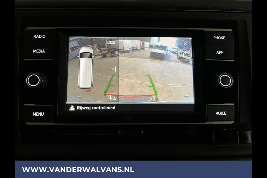 Volkswagen Crafter 2.0 TDI 141pk L3H3 L2H2 Euro6 Airco | Camera | Apple Carplay | Android Auto | Cruisecontrol Parkeersensoren, Bijrijdersbank