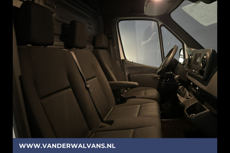 Mercedes-Benz Sprinter 314 CDI 143pk L2H2 Euro6 Airco | Camera | Navigatie | Apple Carplay | Android Auto Bijrijdersbank