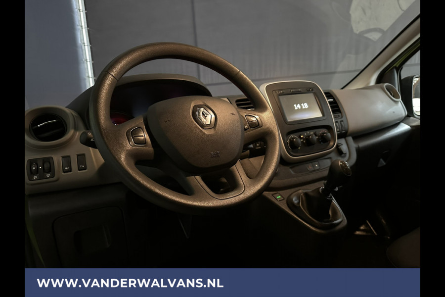 Renault Trafic 1.6 dCi 126pk L2H1 Euro6 Airco | Navigatie | Cruisecontrol | Trekhaak | Parkeersensoren Bijrijdersbank