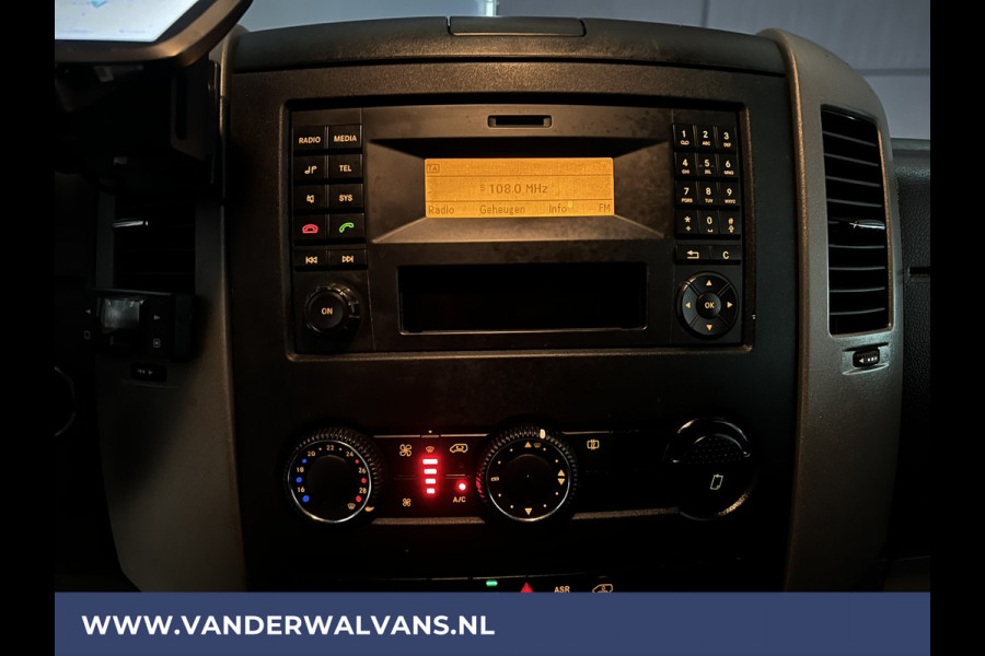 Mercedes-Benz Sprinter 316 CDI 163 pk L2H2 Euro6 Airco | Navigatie | 2800kg Trekhaak | Cruisecontrol Parkeersensoren