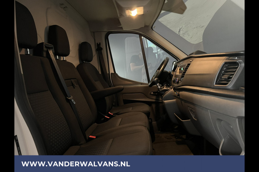 Ford Transit 2.0 TDCI 131pk L2H2 Euro6 Airco | LED | Cruisecontrol | Verwarmde voorruit | Parkeersensoren Bijrijdersbank