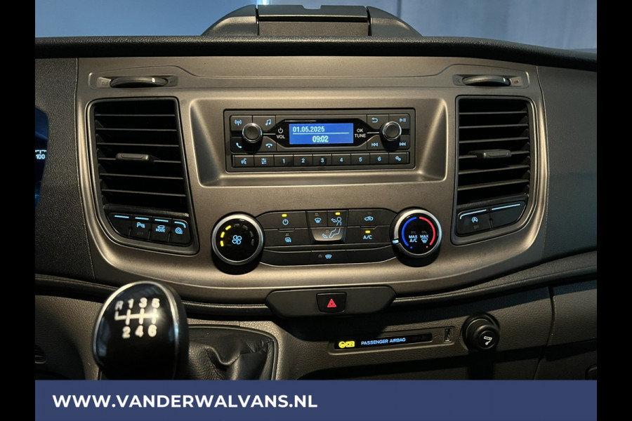 Ford Transit 2.0 TDCI 131pk L2H2 Euro6 Airco | LED | Cruisecontrol | Verwarmde voorruit | Parkeersensoren Bijrijdersbank
