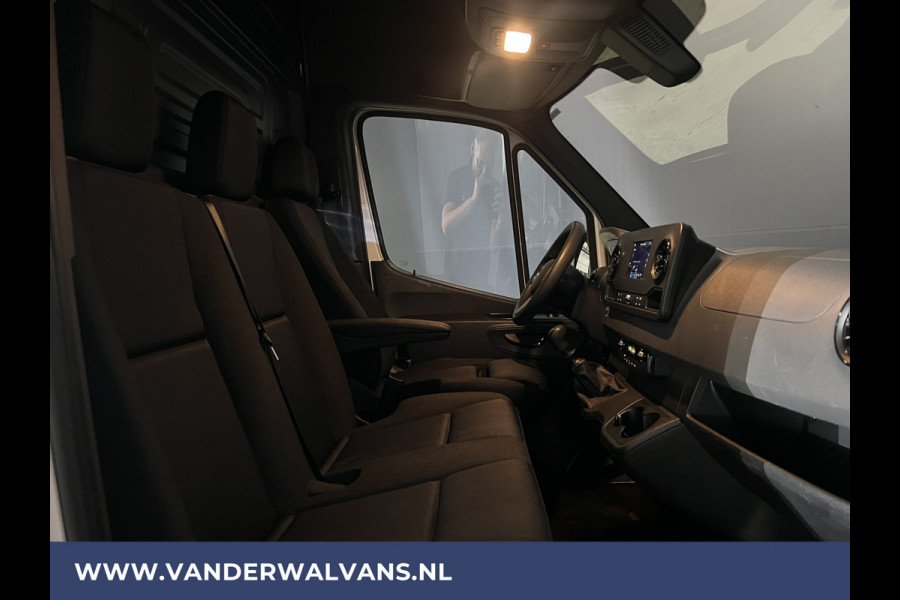 Mercedes-Benz Sprinter 317 CDI 170pk L3H2 Euro6 Airco | Navigatie | Camera | Apple Carplay | Android Auto Chauffeursstoel, Bijrijdersbank