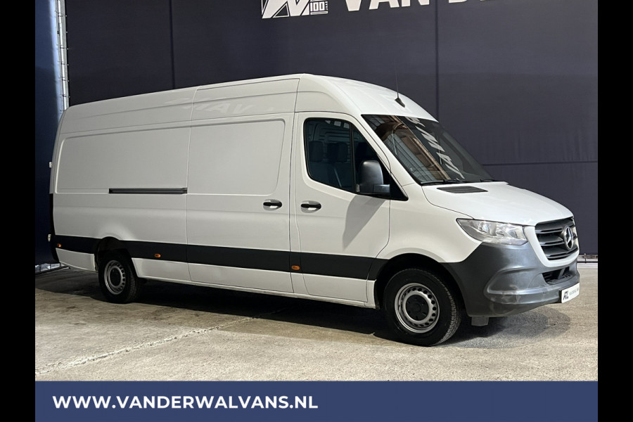Mercedes-Benz Sprinter 317 CDI 170pk L3H2 Euro6 Airco | Navigatie | Camera | Apple Carplay | Android Auto Chauffeursstoel, Bijrijdersbank