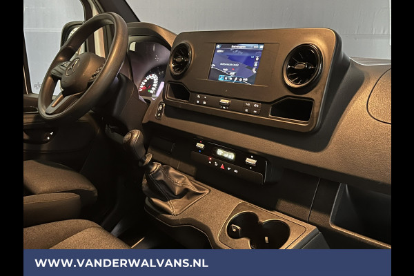 Mercedes-Benz Sprinter 317 CDI 170pk L3H2 Euro6 Airco | Navigatie | Camera | Apple Carplay | Android Auto Chauffeursstoel, Bijrijdersbank