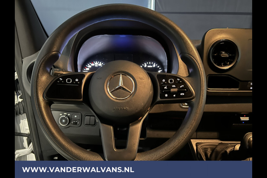 Mercedes-Benz Sprinter 317 CDI 170pk L3H2 Euro6 Airco | Navigatie | Camera | Apple Carplay | Android Auto Chauffeursstoel, Bijrijdersbank