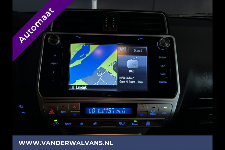Toyota Land Cruiser 2.8 D-4D-F 177pk Automaat 3000kg Trekhaak Euro6 Airco | Camera | Navigatie | LM velgen Cruisecontrol, Parkeersensoren, Stoelverwarming, Verwarmde voorruit