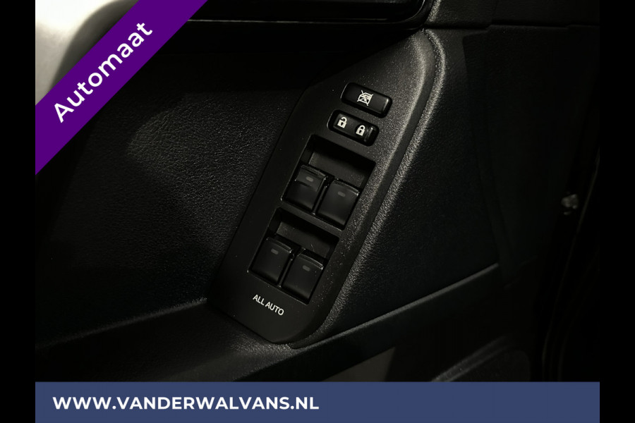Toyota Land Cruiser 2.8 D-4D-F 177pk Automaat 3000kg Trekhaak Euro6 Airco | Camera | Navigatie | LM velgen Cruisecontrol, Parkeersensoren, Stoelverwarming, Verwarmde voorruit