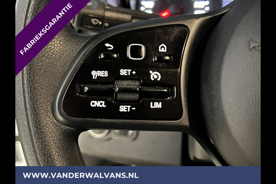 Mercedes-Benz Sprinter 317 CDI 170pk L3H2 Fabrieksgarantie Euro6 Airco | Camera | Apple Carplay | Cruisecontrol Android Auto, Parkeersensoren, Stoelverwarming, Bijrijdersbank