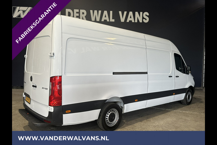 Mercedes-Benz Sprinter 317 CDI 170pk L3H2 Fabrieksgarantie Euro6 Airco | Camera | Apple Carplay | Cruisecontrol Android Auto, Parkeersensoren, Stoelverwarming, Bijrijdersbank