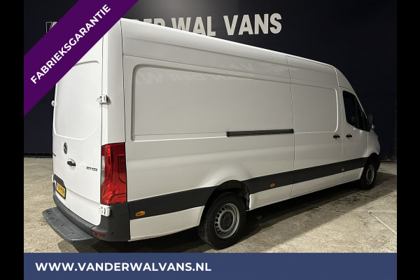 Mercedes-Benz Sprinter 317 CDI 170pk L3H2 Fabrieksgarantie Euro6 Airco | Camera | Apple Carplay | Cruisecontrol Android Auto, Parkeersensoren, Stoelverwarming, Bijrijdersbank