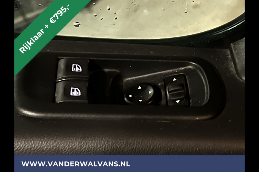 Renault Master 2.3 dCi 135 pk RIJKLAAR Pick up Open laadbak Dubbele cabine Euro6 Airco | 7-Zits | 2500kg Trekhaak Bluetooth-telefoonvoorbereiding