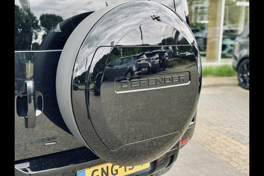 Land Rover Defender 110 P400e | Urban | Meridian | Stoelkoeling |