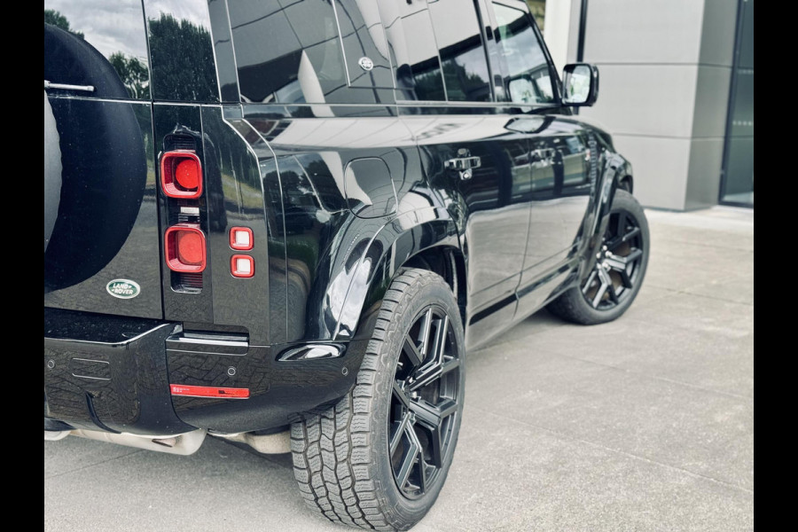 Land Rover Defender 110 P400e | Urban | Meridian | Stoelkoeling |