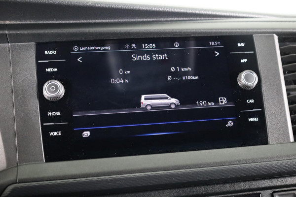 Volkswagen Transporter 2.0 TDI L2H1 28 Comfortline 110 pk | Verlengde garantie | Navigatie | Trekhaak | Parkeersensoren achter | Cruise control | Apple Carplay/Android Auto |