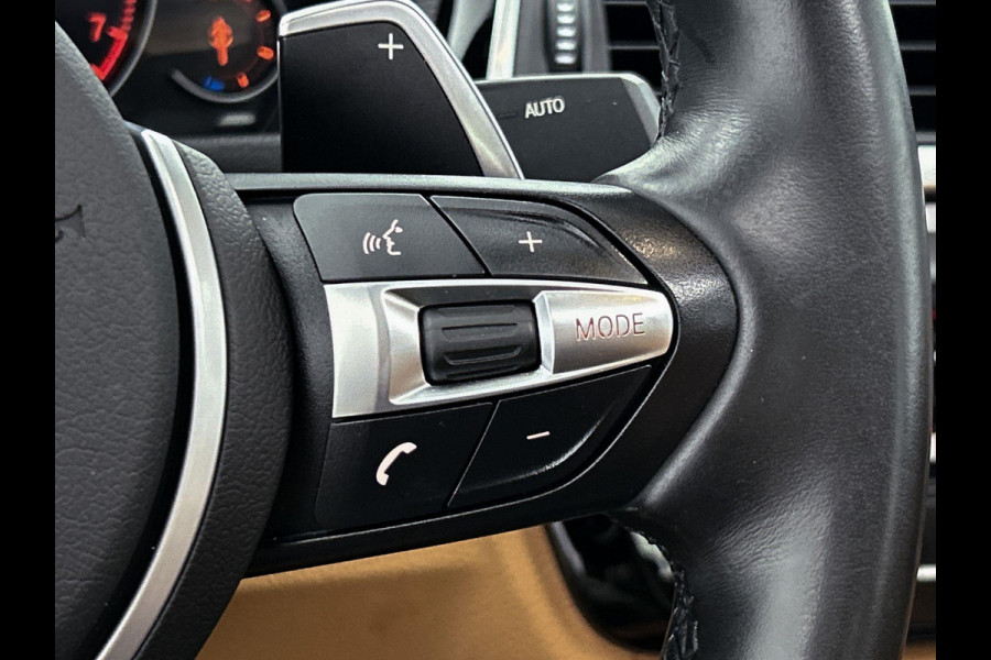 BMW 3-serie 320i Luxury Edition Automaat (PANORAMADAK, STOELVERWARMING, SPORTSTOELEN, DIGITALE COCKPIT, DEALER ONDERHOUDEN)