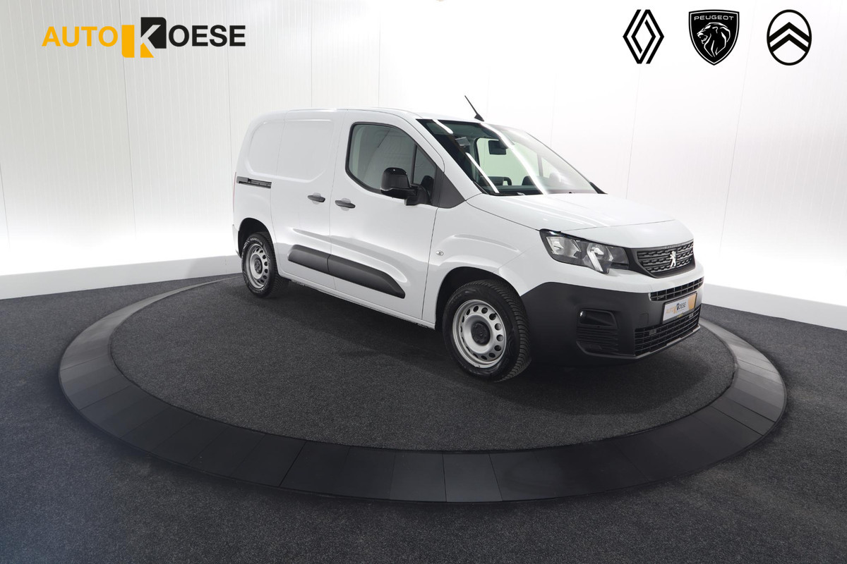 Peugeot Partner 1.5 BlueHDi 100 S&S L1 | Trekhaak | Camera | Apple Carplay | Vloerplaat | Parkeersensoren Peugeot Partner 1.5 BlueHDi 100 S&S L1 | Trekhaak | Camera | Apple Carplay | Vloerplaat | Parkeersensoren