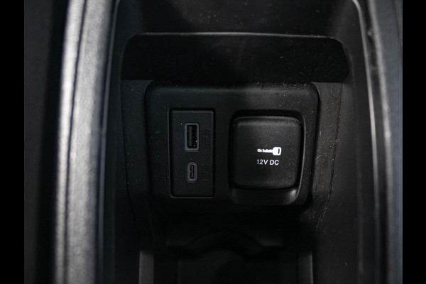 Fiat 500E 3+1 La Prima 42 kWh | Clima | Cruise | Leder | 17" | Priv Glass | Winter Pack | JBL Sound | BSM | Apple Carplay