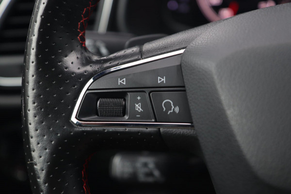 Seat León ST 1.4 EcoTSI FR / LEDER / PDC V+A / CARPLAY / STOELVERW / 18''