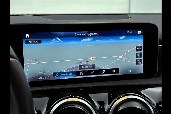 Mercedes-Benz A-Klasse 180 Business Solution(Dealer onderhoud, Navi Groot, StoelV, Carplay, Etc)