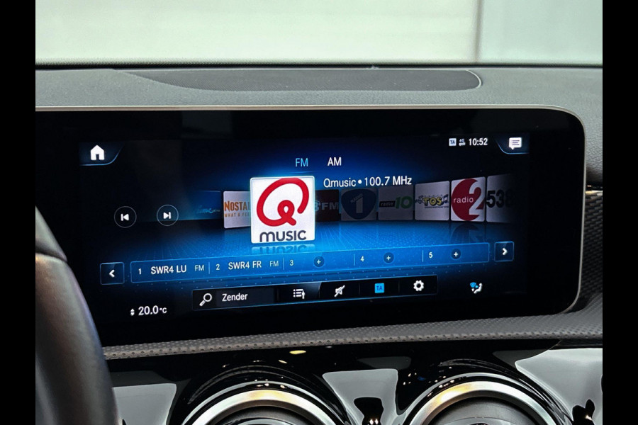 Mercedes-Benz A-Klasse 180 Business Solution(Dealer onderhoud, Navi Groot, StoelV, Carplay, Etc)