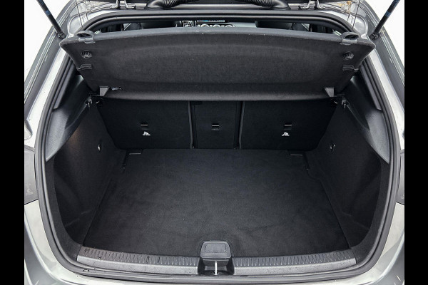 Mercedes-Benz A-Klasse 180 Business Solution(Dealer onderhoud, Navi Groot, StoelV, Carplay, Etc)