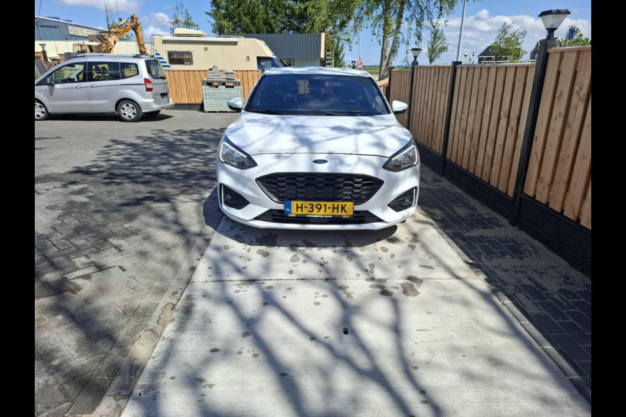 Ford Focus 1.0 EcoBoost Titanium Business