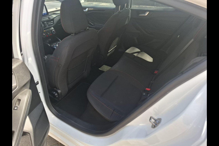 Ford Focus 1.0 EcoBoost Titanium Business