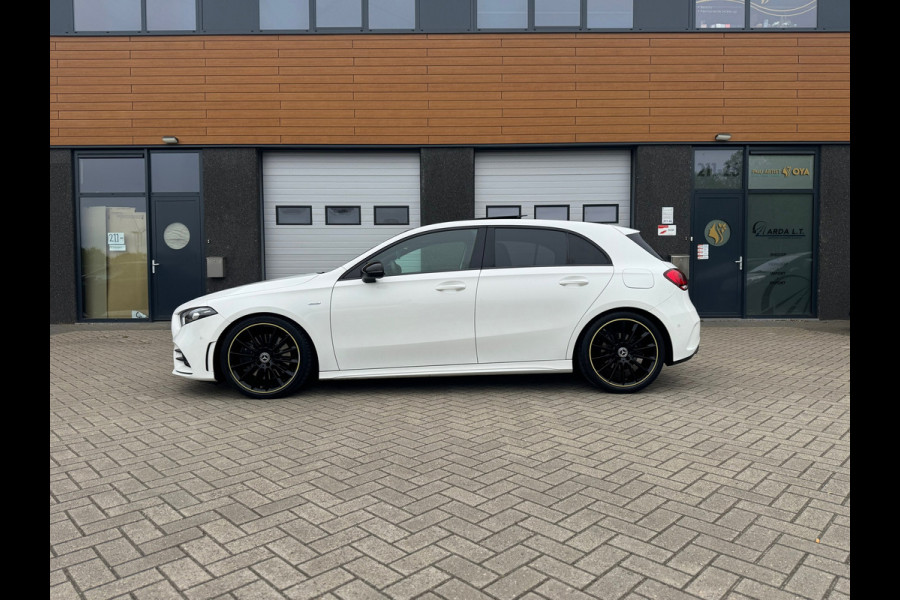 Mercedes-Benz A-Klasse 250 AMG Edition 1 Panoramadak .