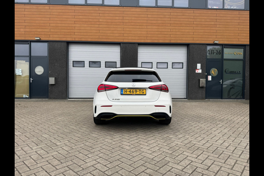 Mercedes-Benz A-Klasse 250 AMG Edition 1 Panoramadak .