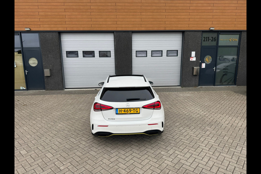 Mercedes-Benz A-Klasse 250 AMG Edition 1 Panoramadak .
