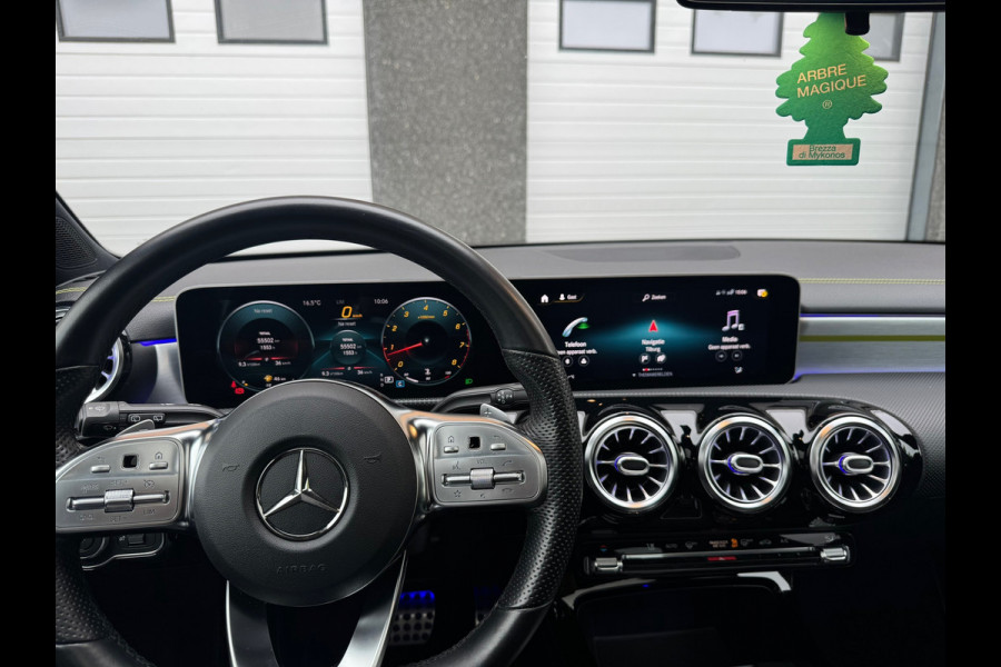 Mercedes-Benz A-Klasse 250 AMG Edition 1 Panoramadak .