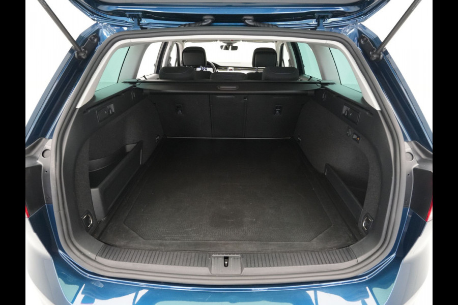 Volkswagen Passat Variant 1.4 TSI 218pk PHEV GTE Navi Pro Trekhaak Camera Stoelverwarming 84