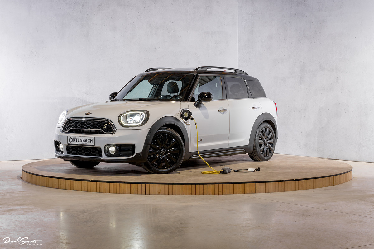 MINI Countryman 2.0 Cooper S E ALL4 Chili | Panorama | Adaptieve cruise | Harman/Kardon | Sfeer verlichting MINI Countryman 2.0 Cooper S E ALL4 Chili | Panorama | Adaptieve cruise | Harman/Kardon | Sfeer verlichting