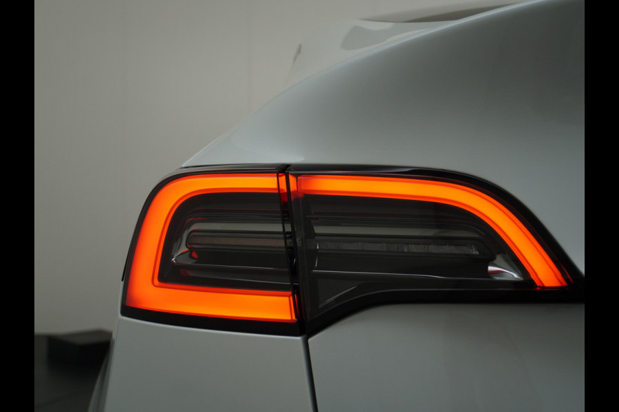 Tesla Model Y 78 kwh Long Range AUTOPILOT | LEDER | TESLA GARANTIE T/M 12-2026