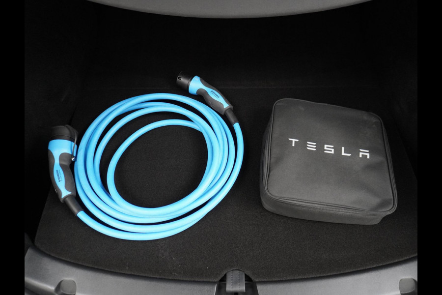 Tesla Model Y 78 kwh Long Range AUTOPILOT | LEDER | TESLA GARANTIE T/M 12-2026
