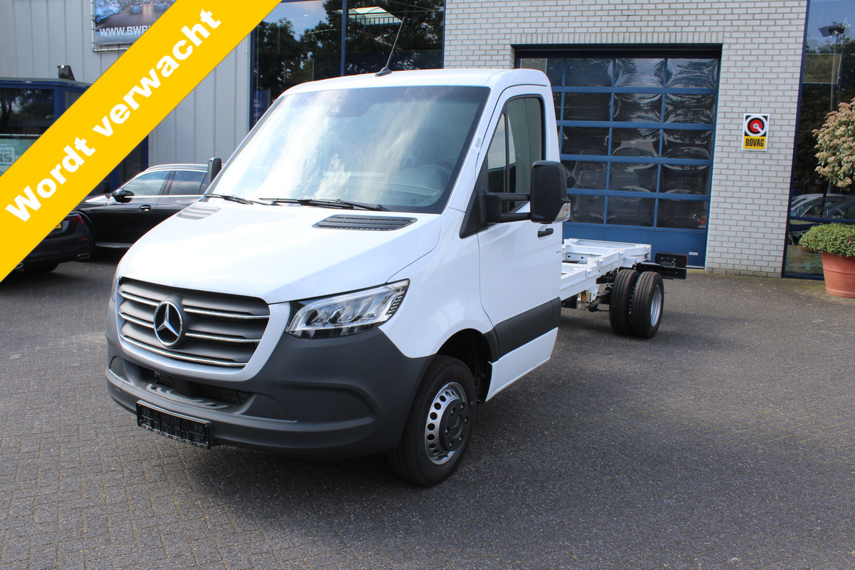 Mercedes-Benz Sprinter 517 CDI L3 Pro BPM vrij Chassis cabine 3500 kg trekhaak, MBUX 10.25, LED koplampen, Geveerde stoel, Etc. Mercedes-Benz Sprinter 517 CDI L3 Pro BPM vrij Chassis cabine 3500 kg trekhaak, MBUX 10.25, LED koplampen, Geveerde stoel, Etc.