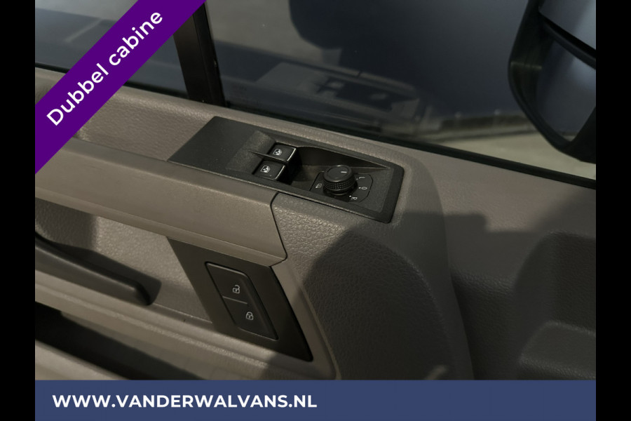 Volkswagen Crafter 2.0 TDI 140 pk Pick up Open laadbak Dubbele Cabine Euro6 Airco | 7-Zits | Navigatie | 2800kg Trekhaak Apple Carplay, Android Auto, Cruisecontrol, Chauffeursstoel