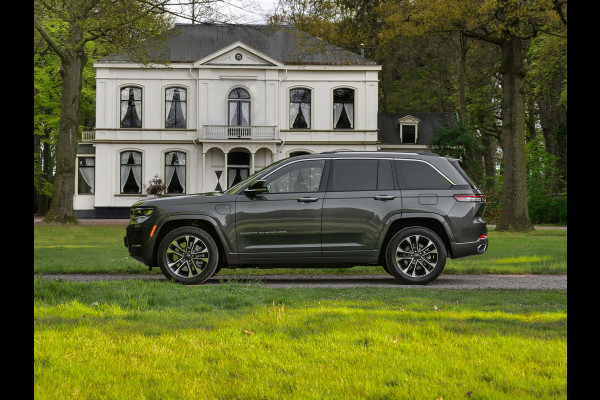 Jeep Grand Cherokee Overland 4XE 380pk PHEV | Full option! | Pano-dak | Stoelventilatie | Luchtvering | Night Vision