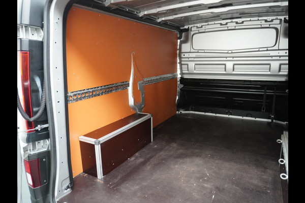 Renault Trafic 1.6dCi L1H1 T27 3-Pers. Elektrische Ramen en Spiegels Bluetooth Radio/Usb Betonplex vloer Schuifdeur Wandbetimmering Générique 1e Eigenaar Euro 6 Super nette Bus!
