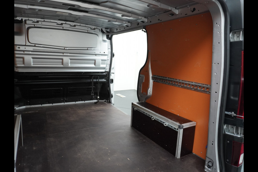Renault Trafic 1.6dCi L1H1 T27 3-Pers. Elektrische Ramen en Spiegels Bluetooth Radio/Usb Betonplex vloer Schuifdeur Wandbetimmering Générique 1e Eigenaar Euro 6 Super nette Bus!
