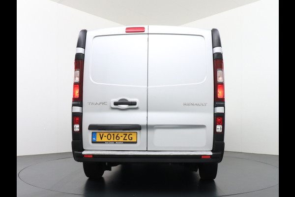 Renault Trafic 1.6dCi L1H1 T27 3-Pers. Elektrische Ramen en Spiegels Bluetooth Radio/Usb Betonplex vloer Schuifdeur Wandbetimmering Générique 1e Eigenaar Euro 6 Super nette Bus!