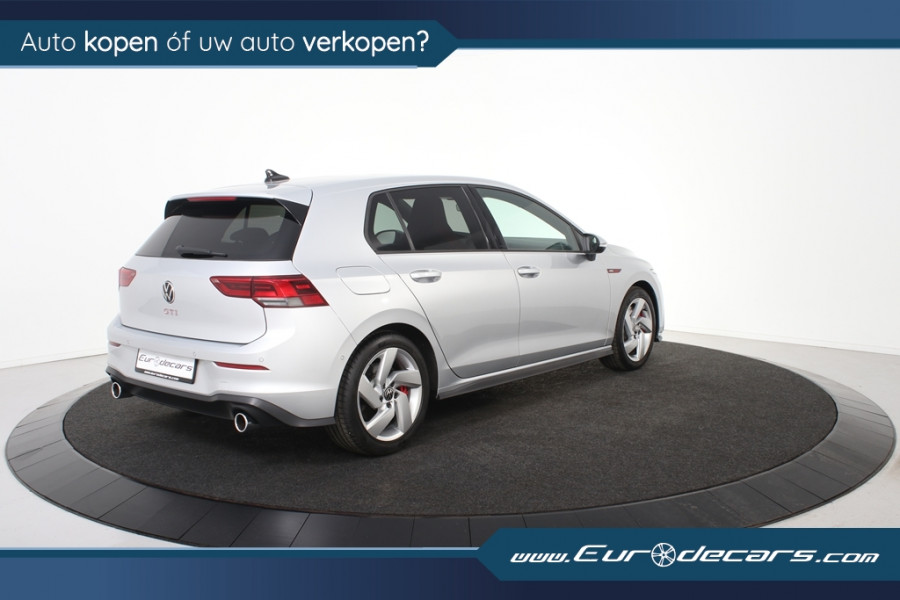Volkswagen Golf VIII 2.0 TSI GTI *Navigatie*Keyless*Stoelverwarming*Park assist*
