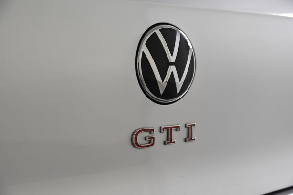 Volkswagen Golf VIII 2.0 TSI GTI *Navigatie*Keyless*Stoelverwarming*Park assist*