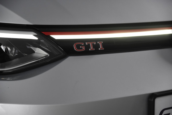 Volkswagen Golf VIII 2.0 TSI GTI *Navigatie*Keyless*Stoelverwarming*Park assist*