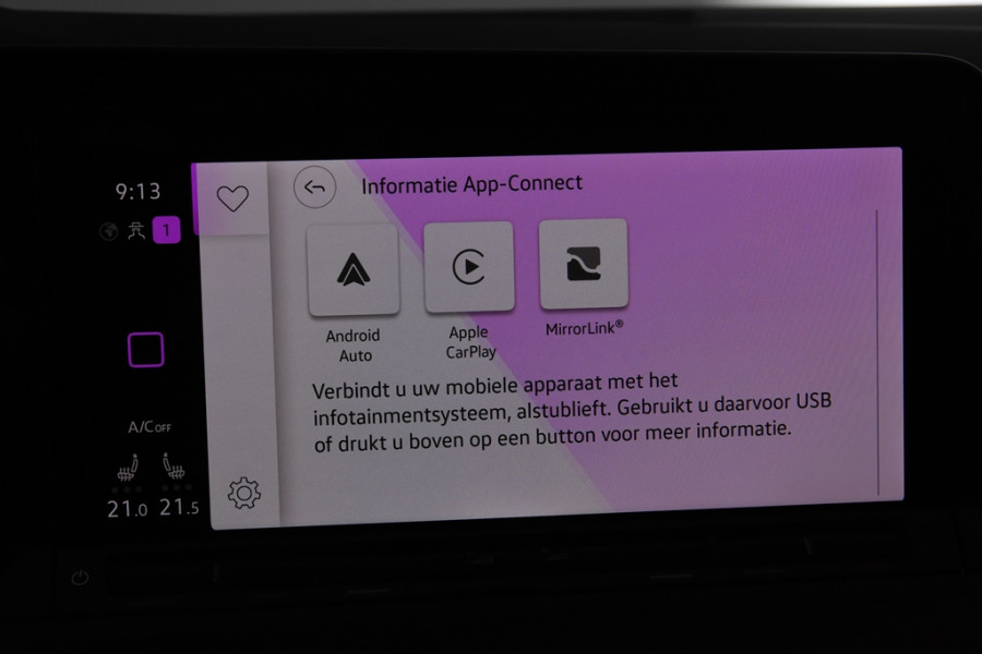 Volkswagen Golf VIII 2.0 TSI GTI *Navigatie*Keyless*Stoelverwarming*Park assist*